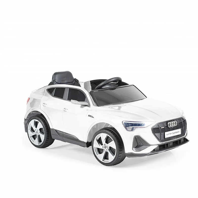 Акумулаторен джип Audi Sportback Бял